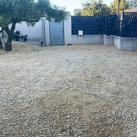 Clos Des Rompudes Aramon Exterior foto